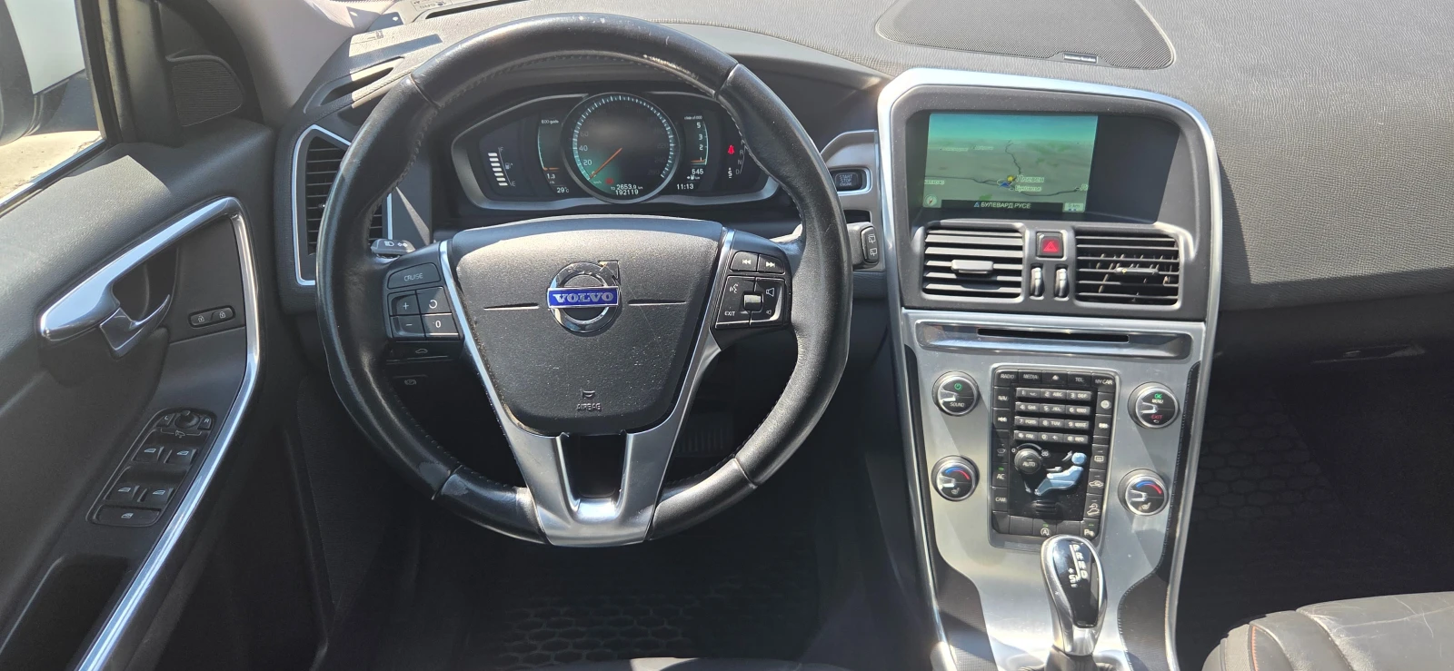 Volvo XC60 d5 - изображение 9