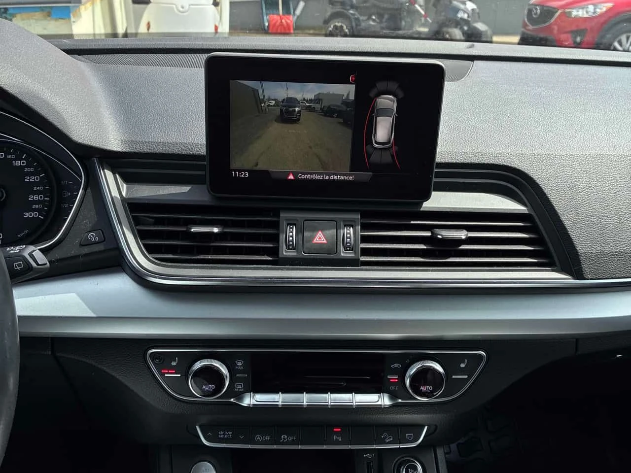 Audi Q5 Komfort /CAMERA/ПОДГРЕВИ, снимка 9 - Автомобили и джипове - 54279527