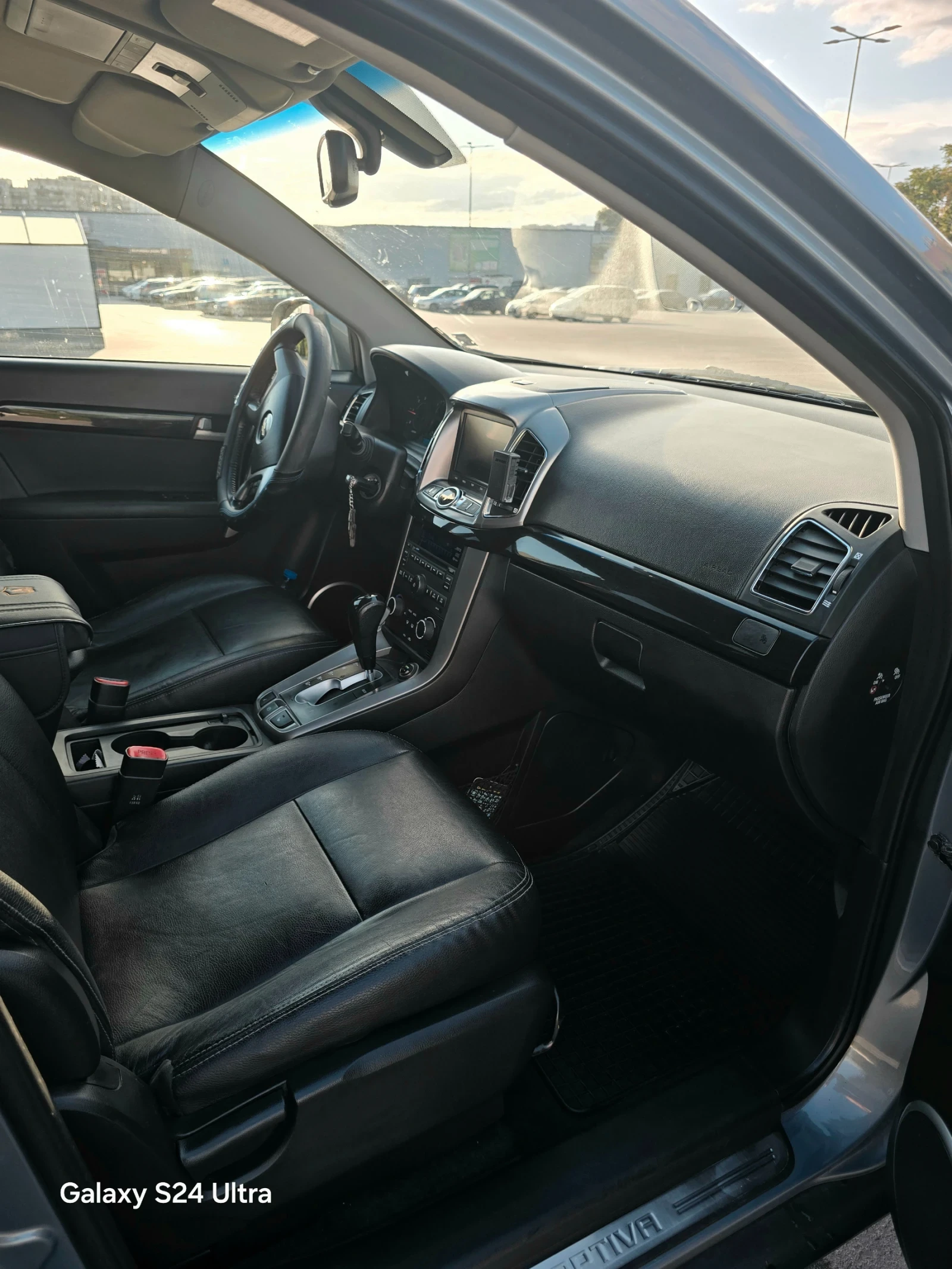 Chevrolet Captiva 2.2CDI.4X4, снимка 16 - Автомобили и джипове - 54992711