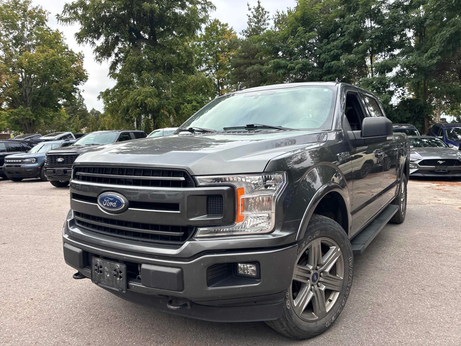 Ford F150 * 4WD SuperCrew 5.5' Box * CARFAX * БЕЗ ПЪРВОН