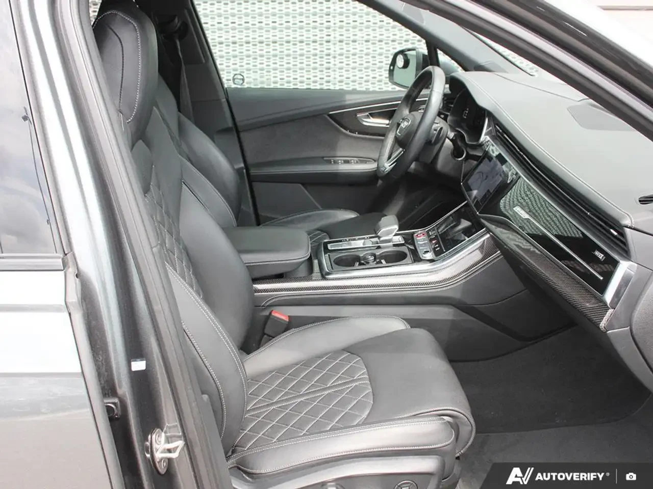 Audi SQ7, снимка 9 - Автомобили и джипове - 56227130