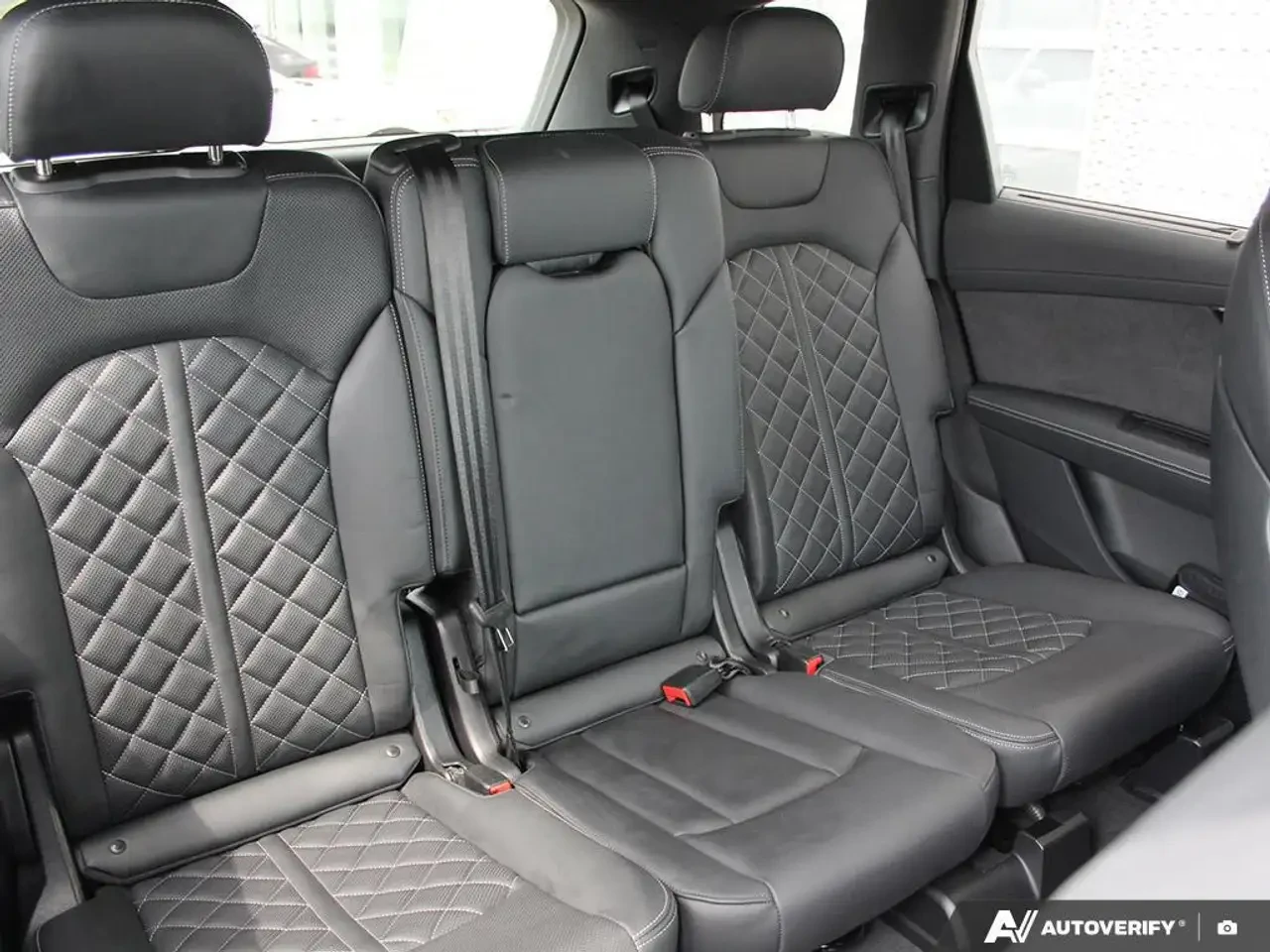 Audi SQ7, снимка 10 - Автомобили и джипове - 56227130