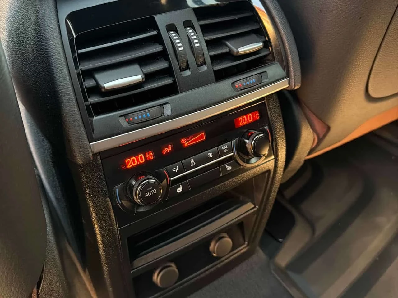 BMW X5 * xDrive40e * CARFAX * ����� �� ����������� | Mobile.bg � ����������� 11