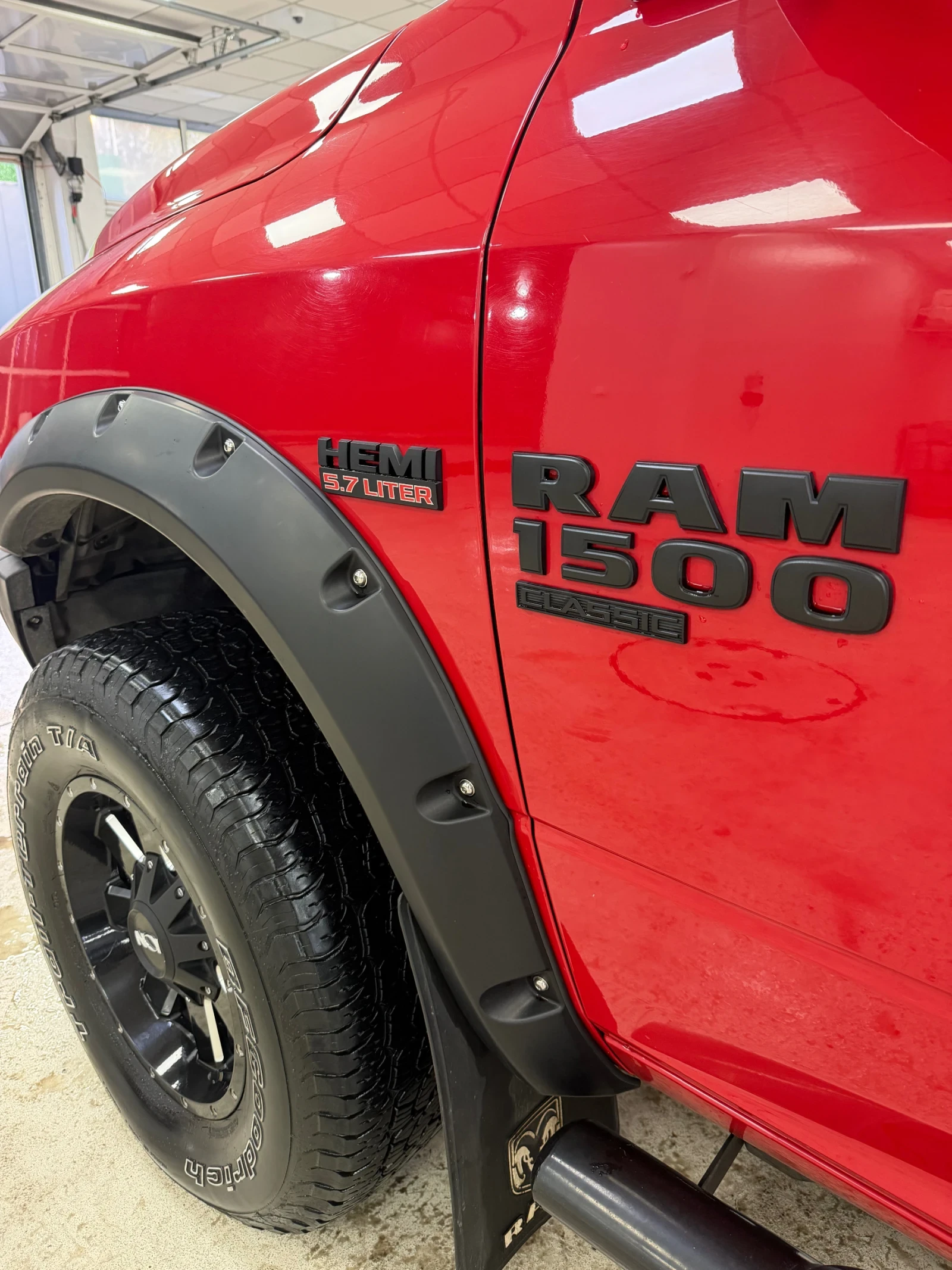 Dodge RAM 1500 Warlock 5.7 Hemi, снимка 10 - Автомобили и джипове - 56599785