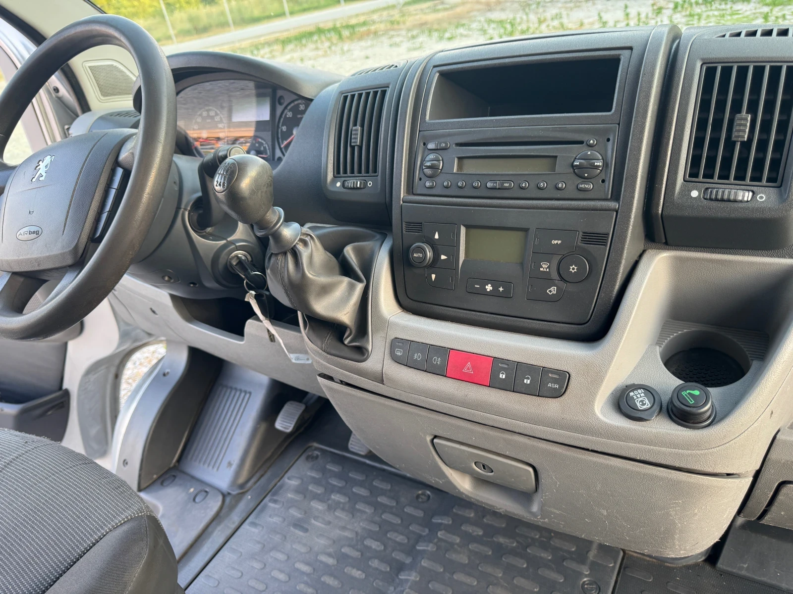 Peugeot Boxer 2.2 HDi 4x4, снимка 10 - Бусове и автобуси - 56516397