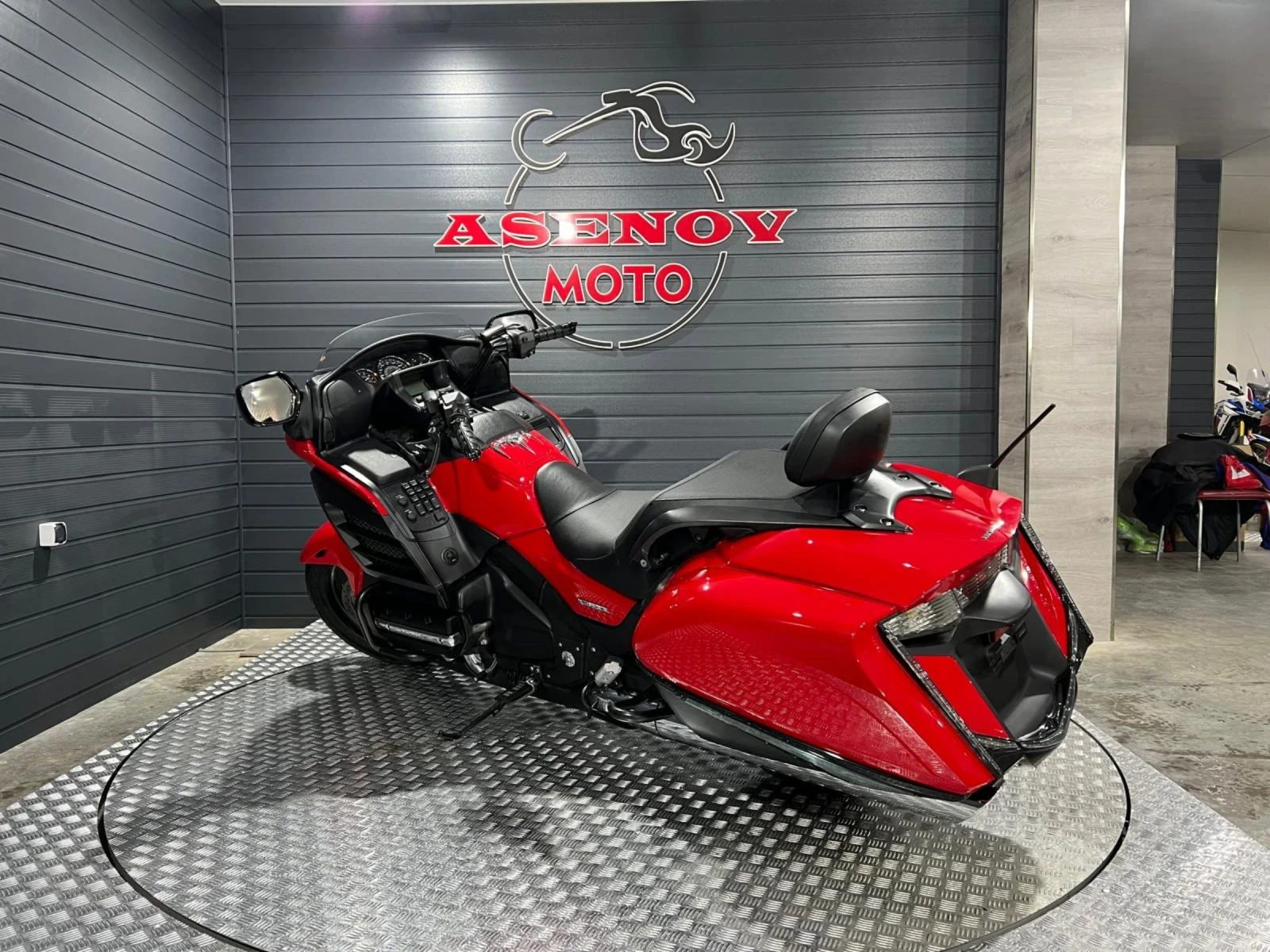 Honda Gold Wing BAGGER 2014 RED STORM - изображение 5