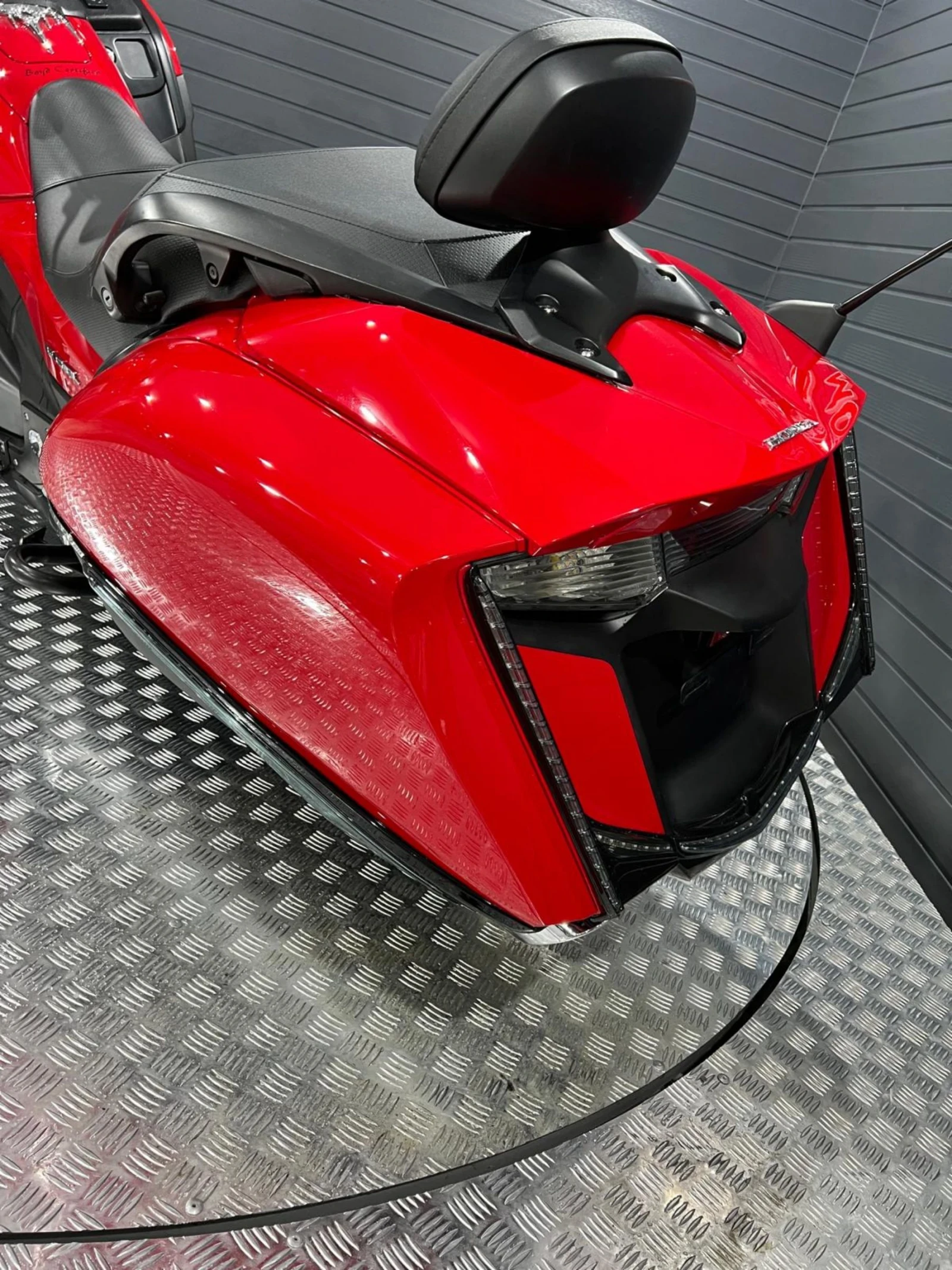 Honda Gold Wing BAGGER 2014 RED STORM | Mobile.bg   13
