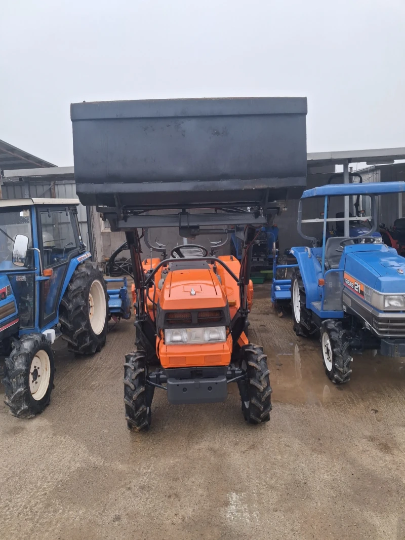 Трактор Kubota Скайтрак , снимка 2 - Селскостопанска техника - 53362250