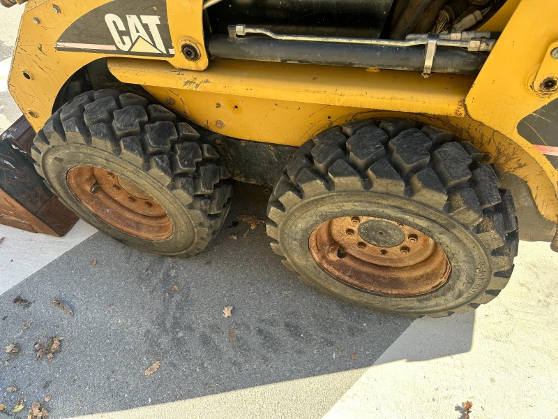 Мини челни товарачи Cat 216B, снимка 6 - Индустриална техника - 52260134