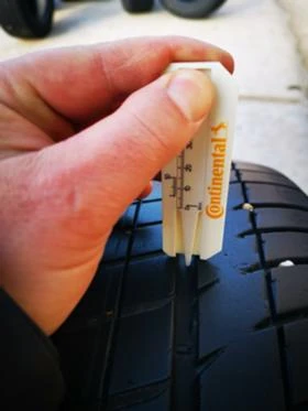 Гуми Летни 275/45R21, снимка 4