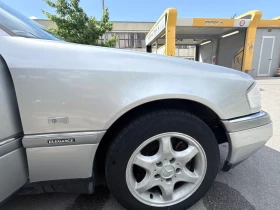 Mercedes-Benz 220, снимка 10