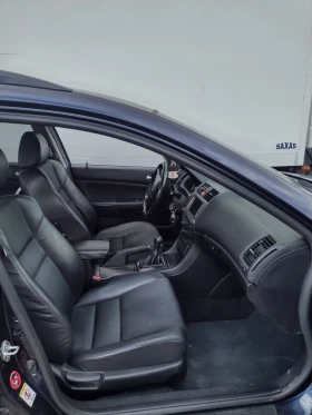 Honda Accord 2.2 , снимка 4