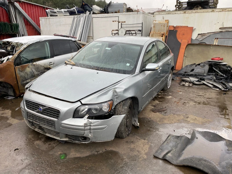 Volvo S40 1.6 d, снимка 2 - Автомобили и джипове - 40026434