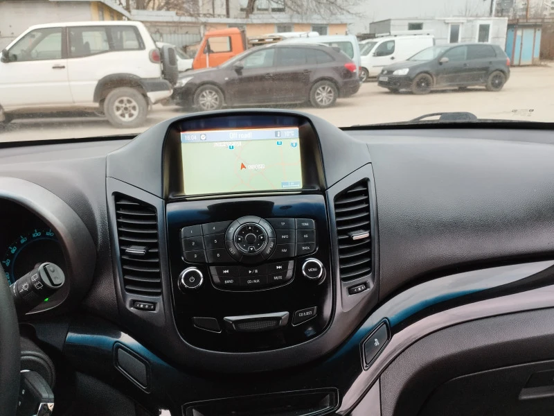 Chevrolet Orlando 2.0D 163kc AUTOMATIC, снимка 9 - Автомобили и джипове - 44348704