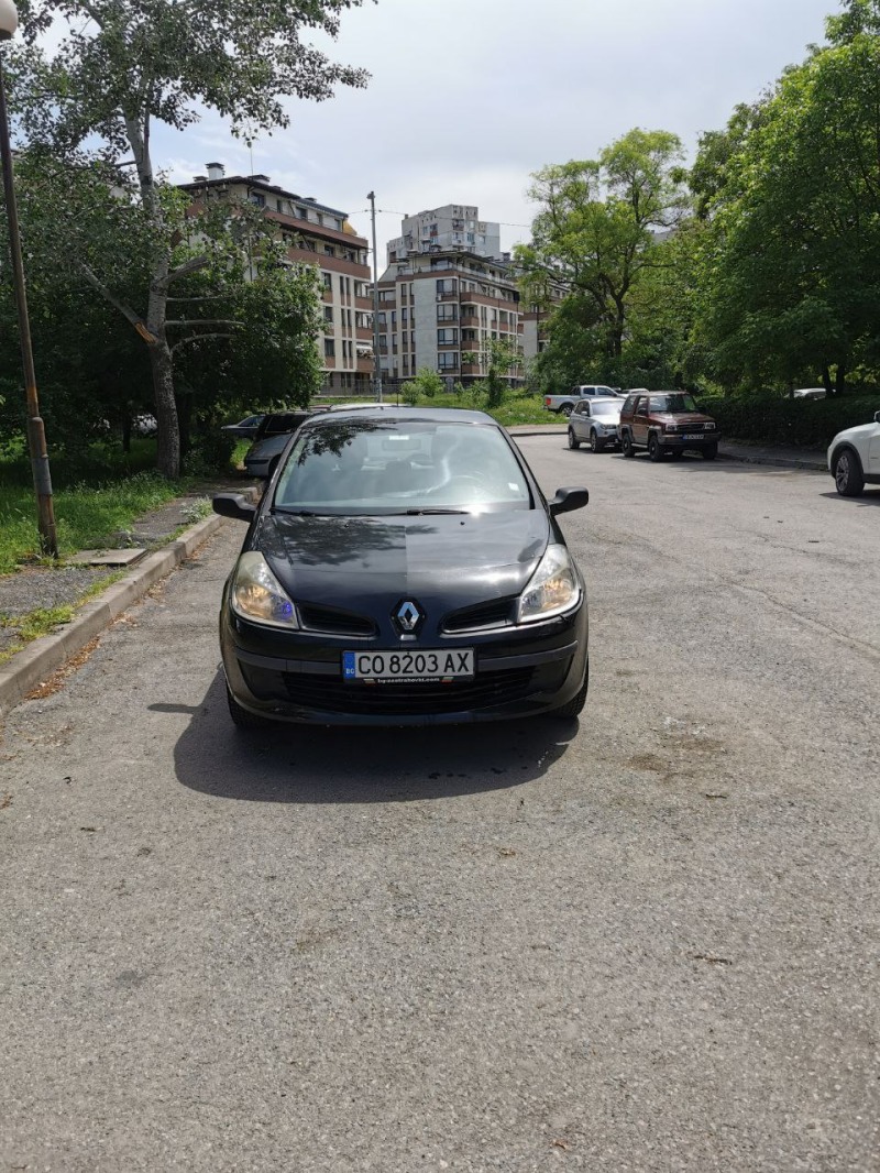 Renault Clio 16 клапана, снимка 4 - Автомобили и джипове - 45827602