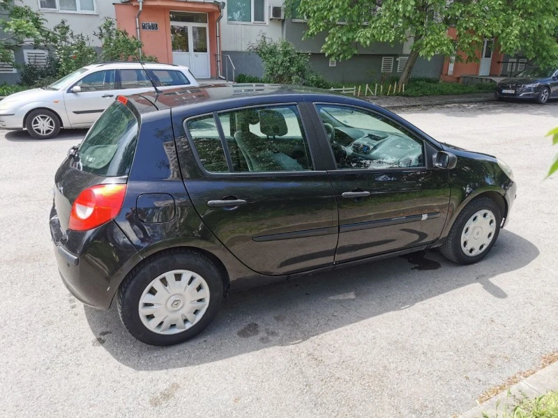 Renault Clio 16 клапана, снимка 5 - Автомобили и джипове - 47196017