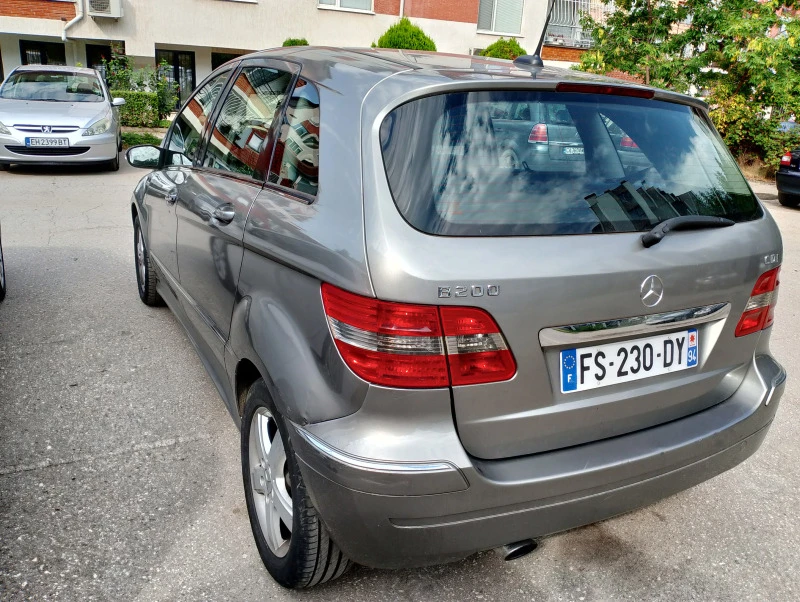 Mercedes-Benz B 200 CDI, снимка 4 - Автомобили и джипове - 47177098