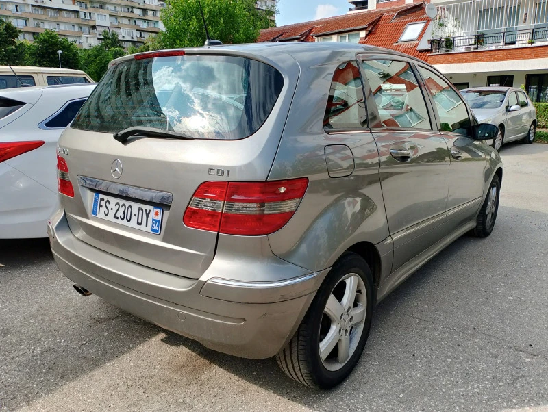 Mercedes-Benz B 200 CDI, снимка 3 - Автомобили и джипове - 47177098