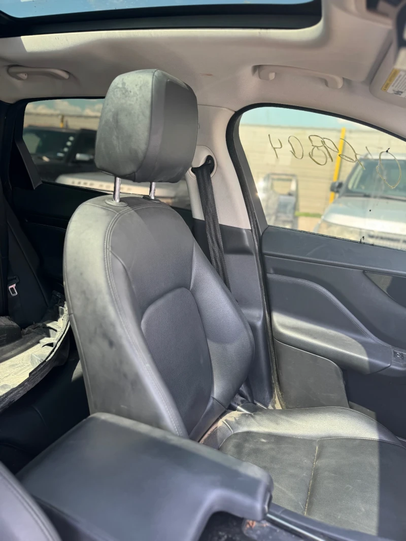 Jaguar F-PACE 2.0 Diesel na chasti, снимка 6 - Автомобили и джипове - 52537105
