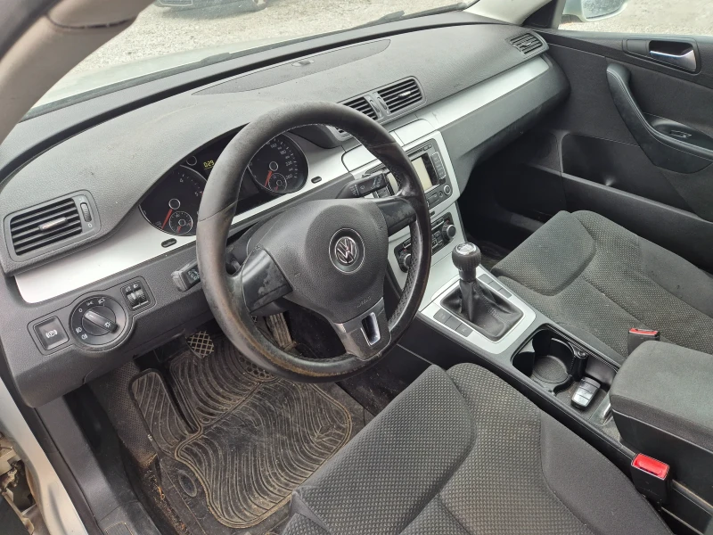 VW Passat 2.0 TDI, снимка 7 - Автомобили и джипове - 48002945