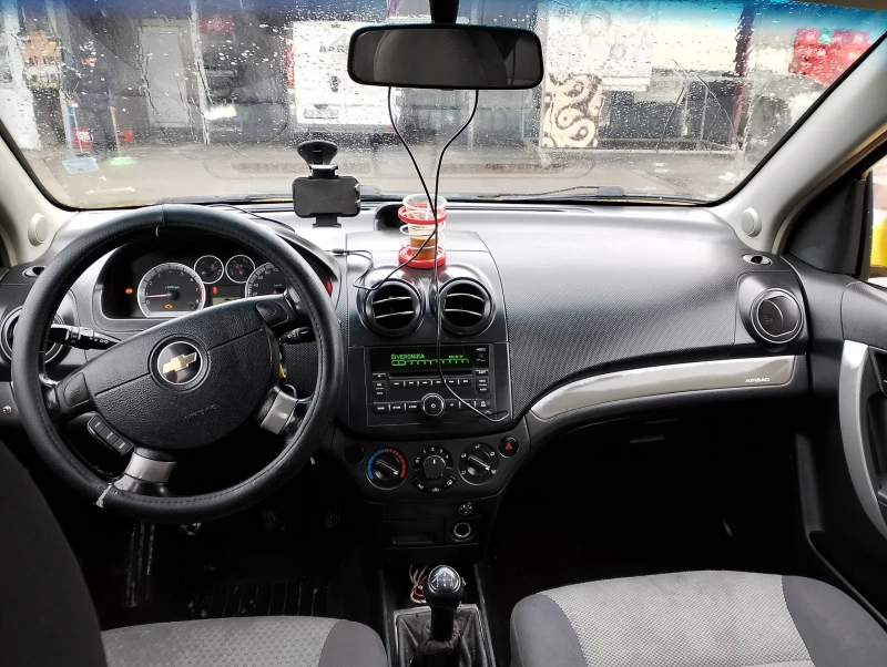 Chevrolet Aveo 1.2, снимка 7 - Автомобили и джипове - 48478847