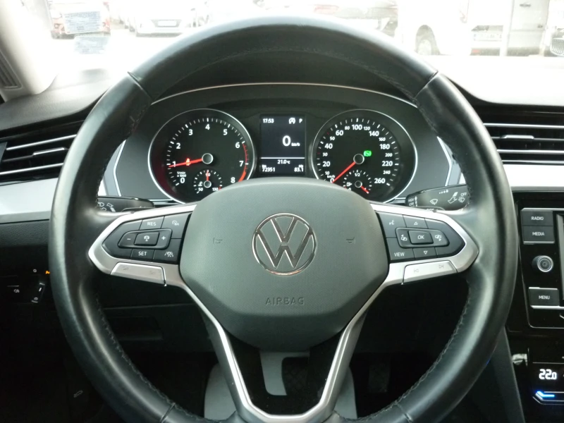 VW Passat 1.5 TSI DSG 150 k.c, снимка 16 - Автомобили и джипове - 49438793