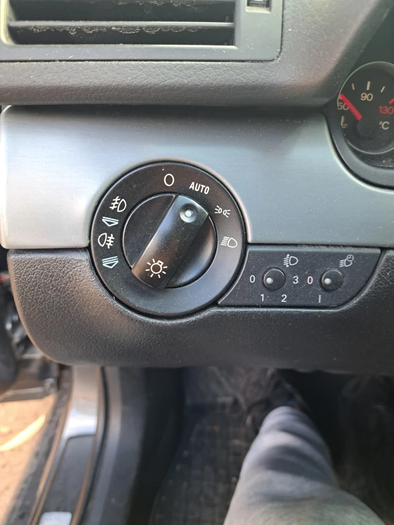 Audi A4, снимка 4 - Автомобили и джипове - 52492539