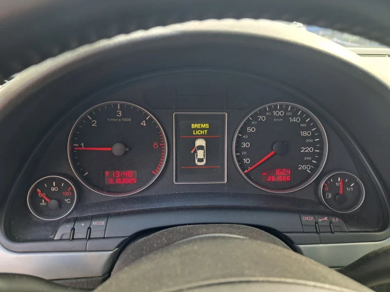 Audi A4, снимка 8 - Автомобили и джипове - 52492539