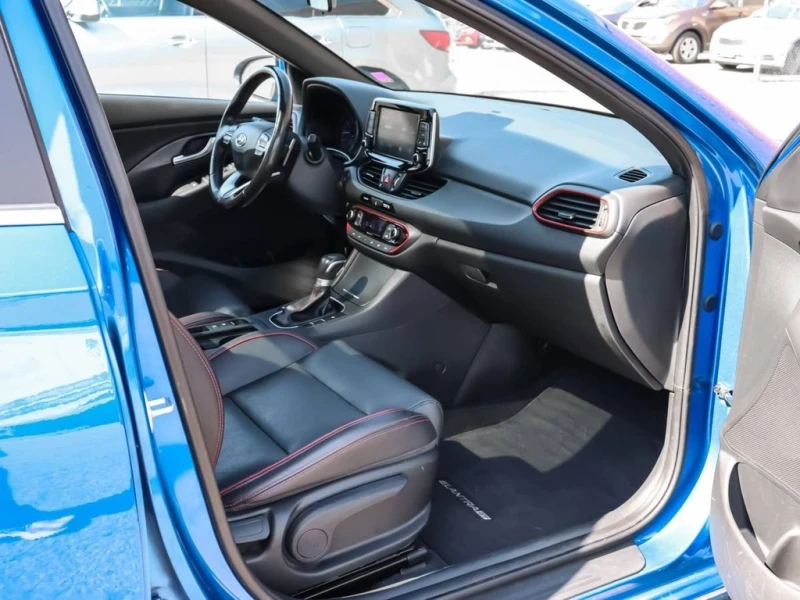 Hyundai Elantra GT SR TURBO * * CARFAX * * АВТО КРЕДИТ * * , снимка 17 - Автомобили и джипове - 52869324