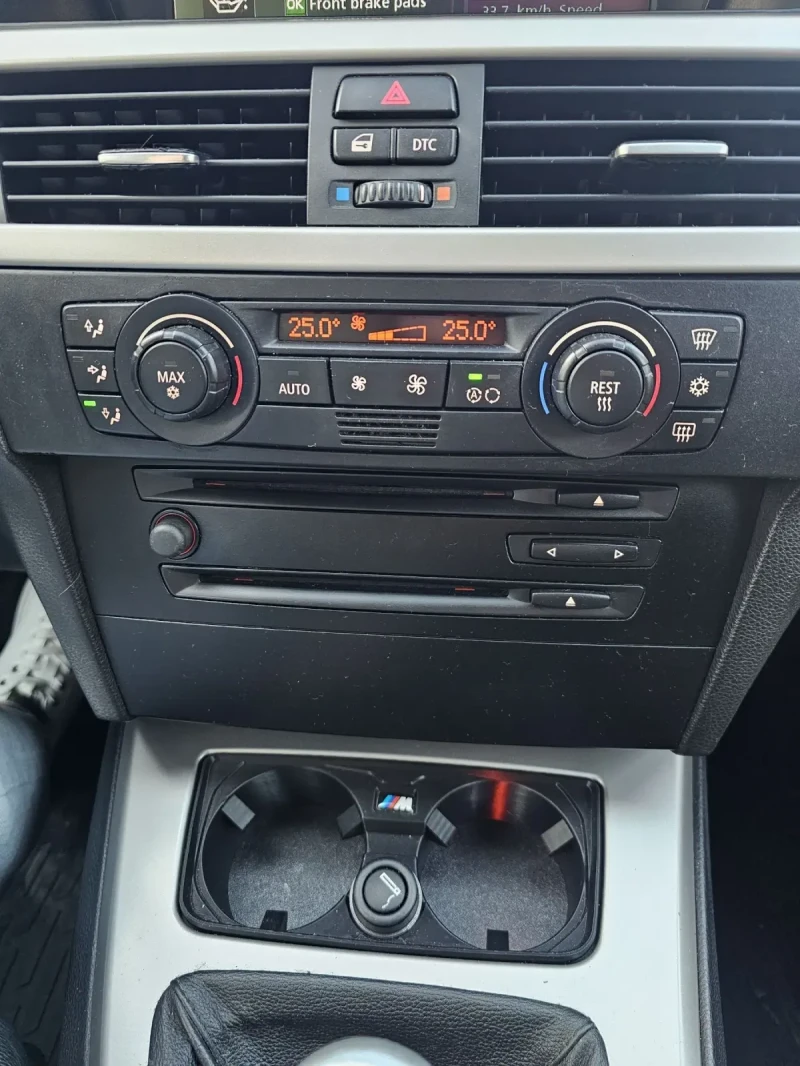 BMW 320, снимка 16 - Автомобили и джипове - 52938274