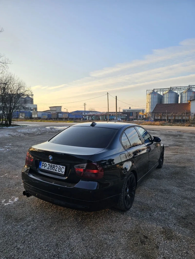 BMW 320, снимка 6 - Автомобили и джипове - 52938274