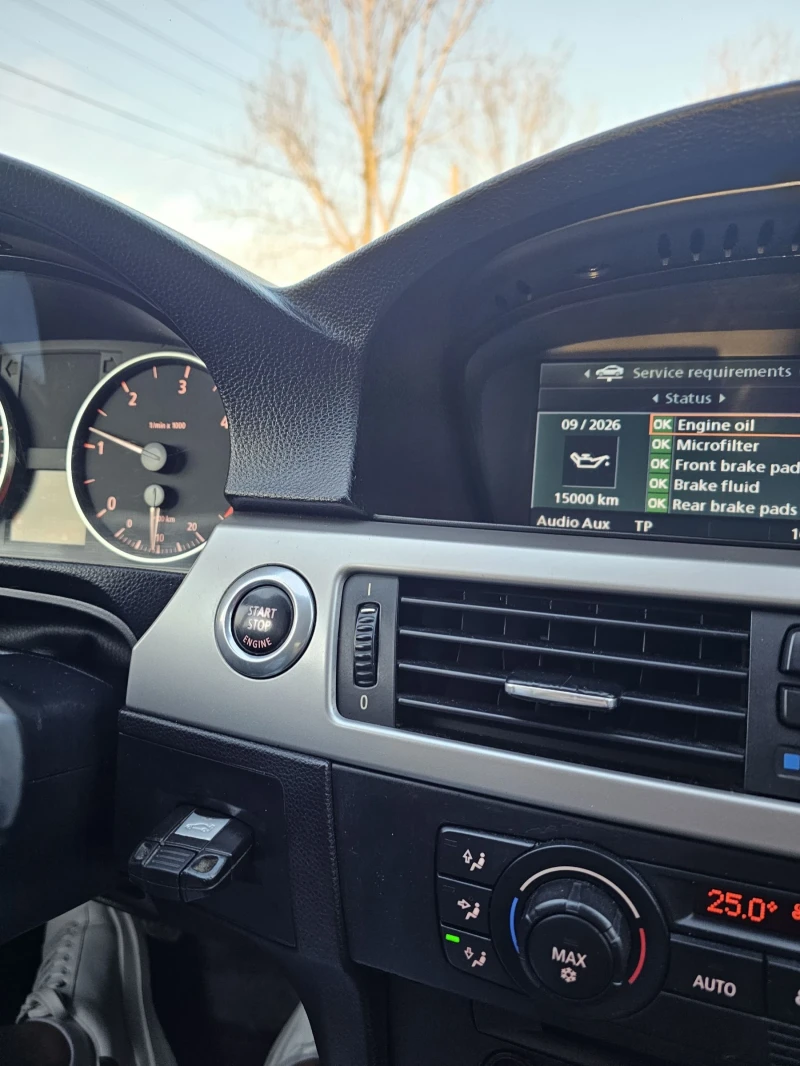 BMW 320, снимка 17 - Автомобили и джипове - 52938274