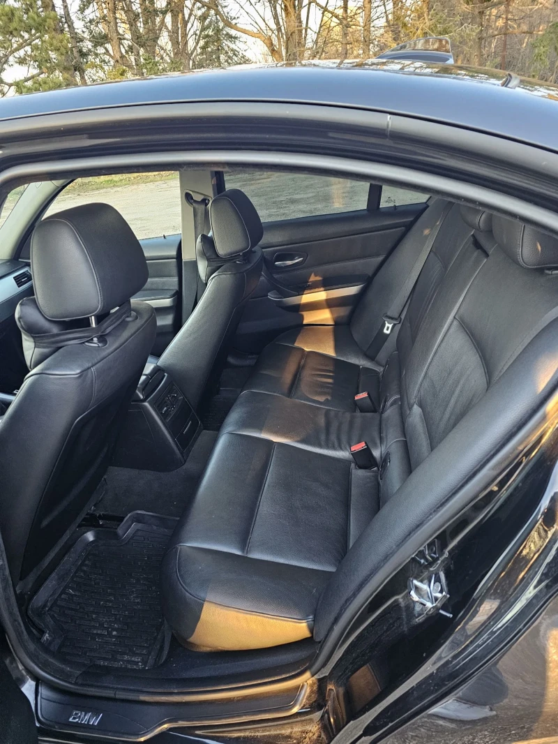 BMW 320, снимка 12 - Автомобили и джипове - 52938274