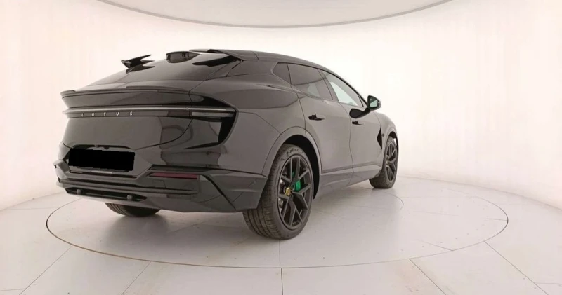 Lotus Eletre S, снимка 4 - Автомобили и джипове - 53019393