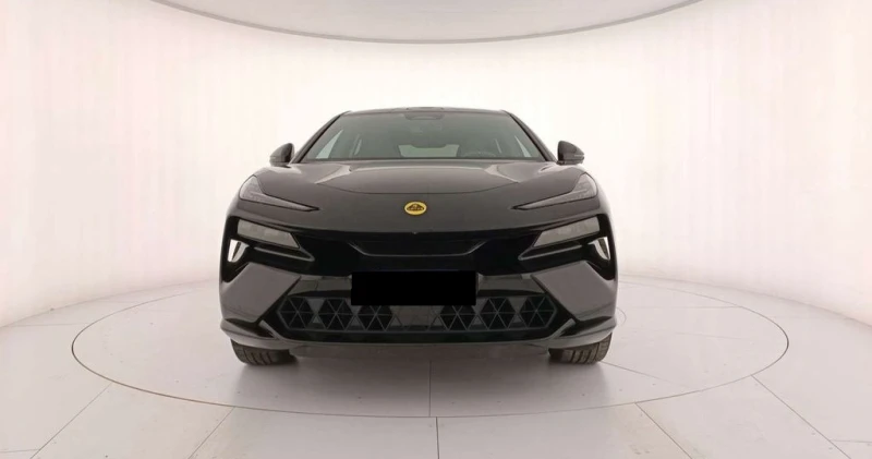 Lotus Eletre S, снимка 2 - Автомобили и джипове - 53019393