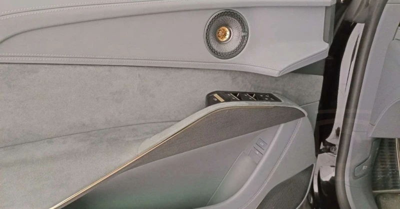 Lotus Eletre S, снимка 9 - Автомобили и джипове - 53019393