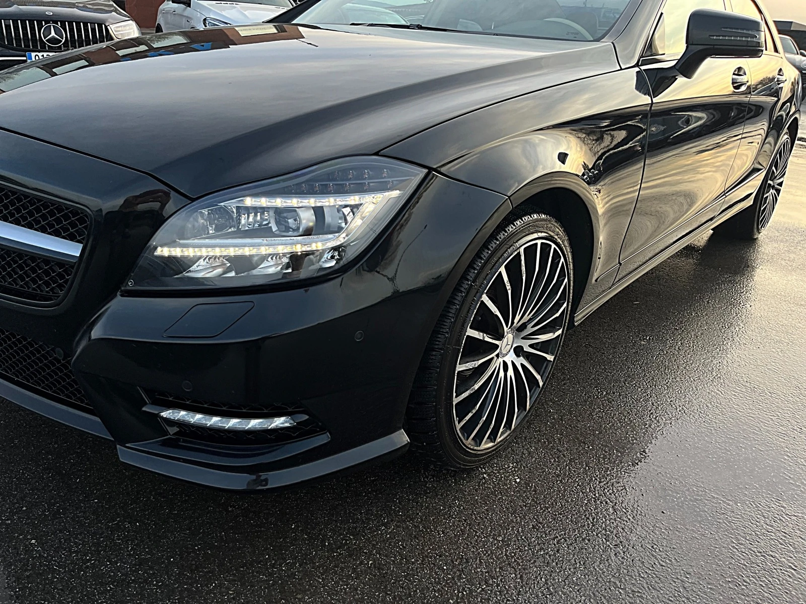 Mercedes-Benz CLS 350 AMG OPTIK-DISTRONIK-BIXENON-LED-NAVI-SPORT-GERMANI - изображение 4