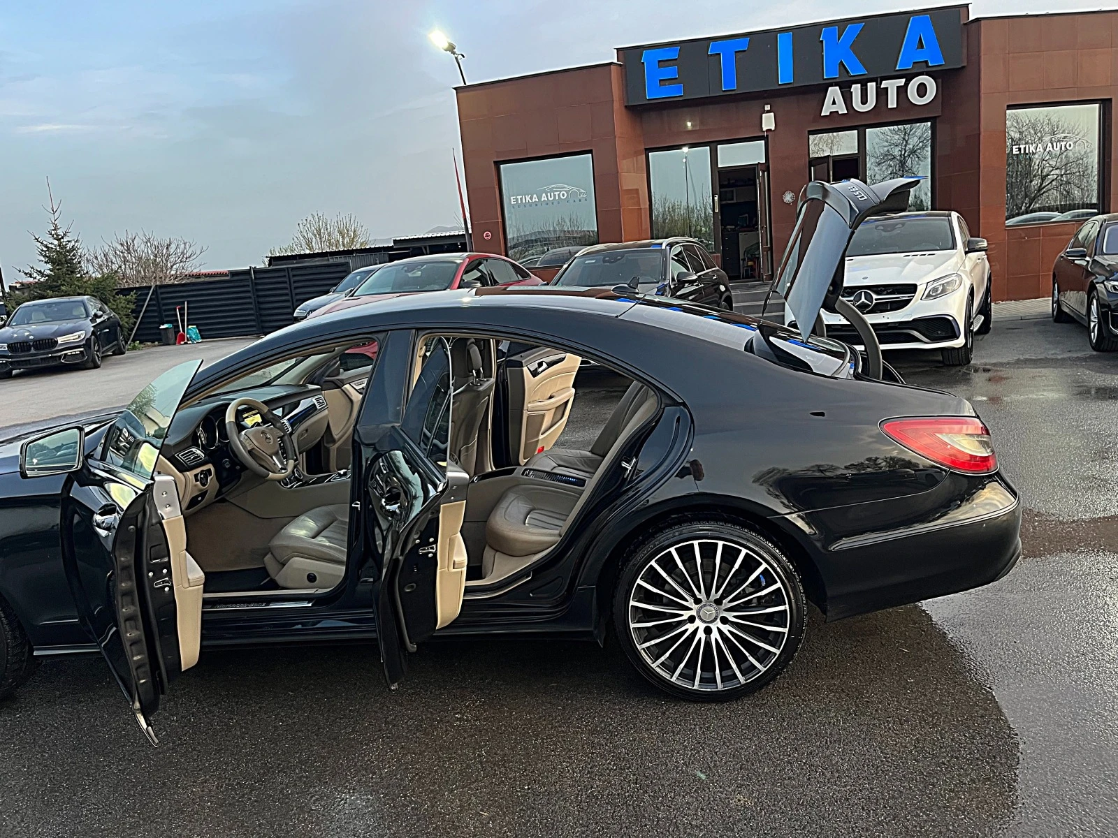 Mercedes-Benz CLS 350 AMG OPTIK-DISTRONIK-BIXENON-LED-NAVI-SPORT-GERMANI | Mobile.bg — изображение 14