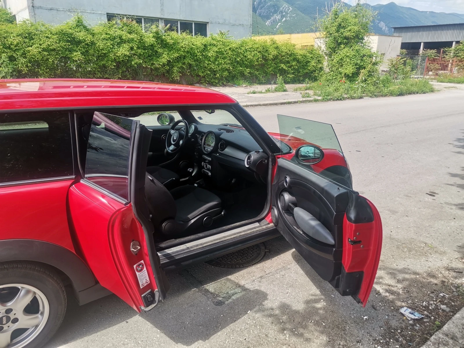 Mini Clubman 1.4 90кс - изображение 8