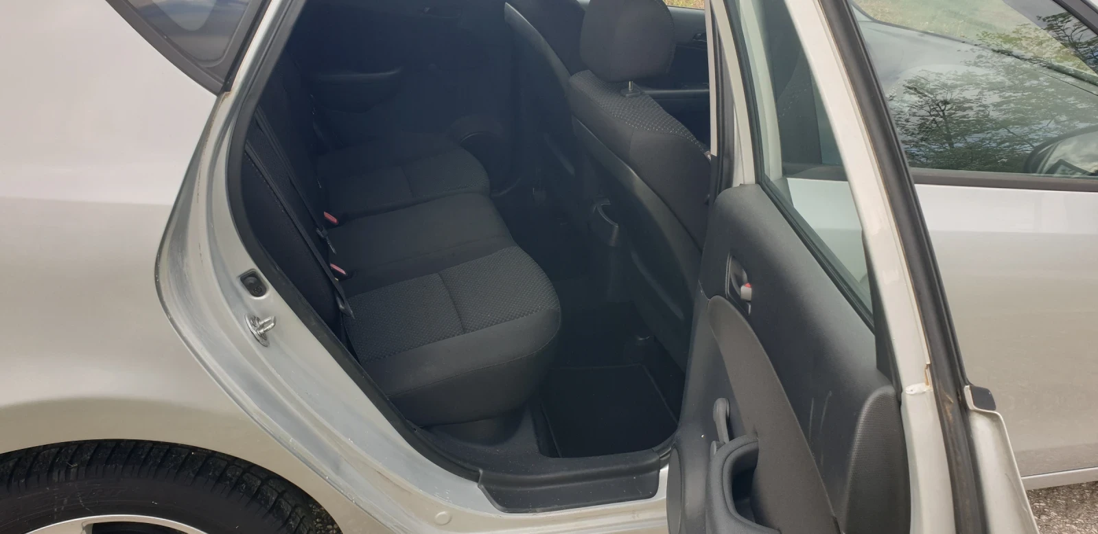 Hyundai I30 1.4i benzin - изображение 9