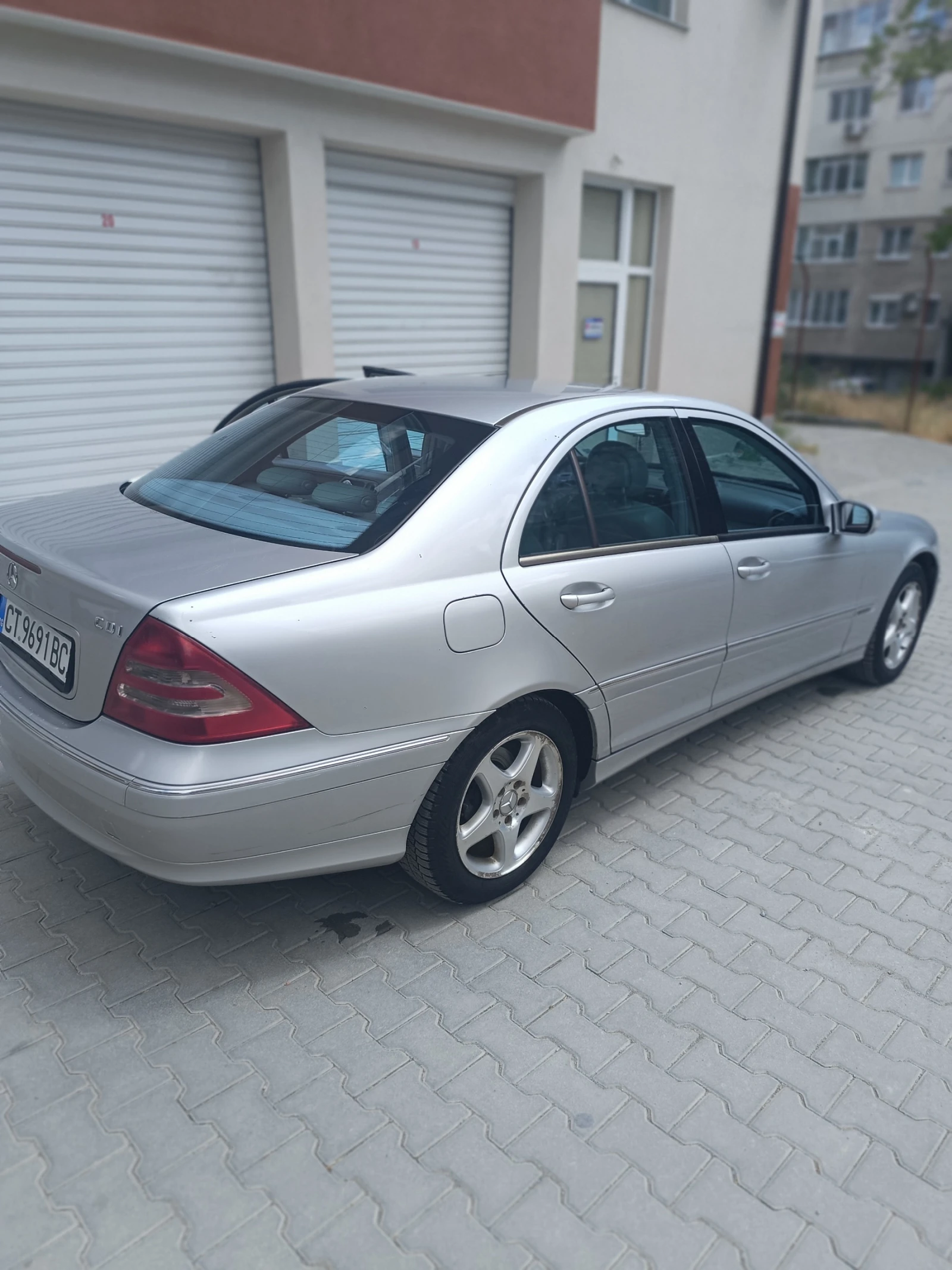 Mercedes-Benz C 200  - изображение 10