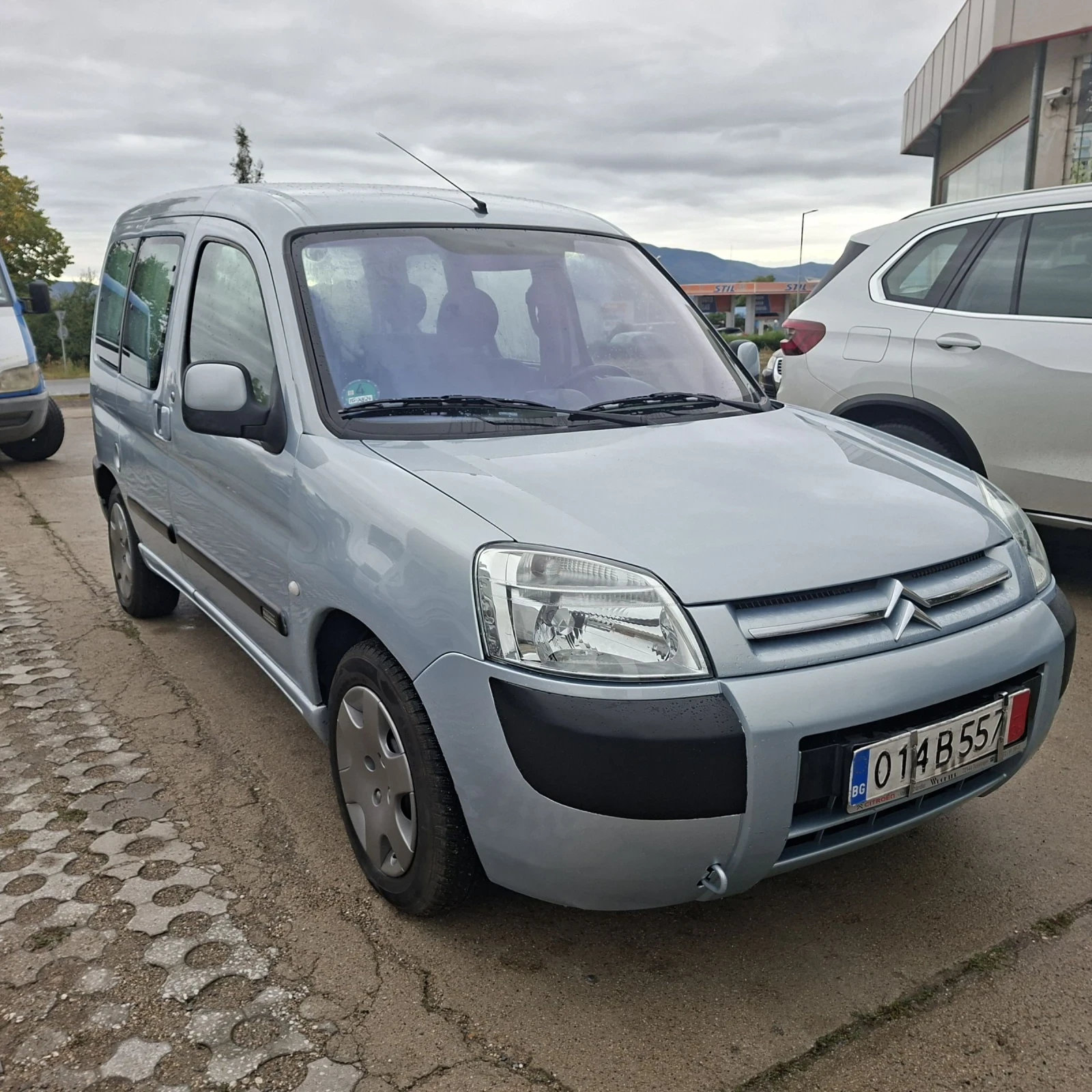 Citroen Berlingo 2.0 hdi Klima TOP 214000KM - изображение 2