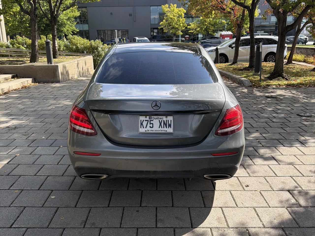Mercedes-Benz E 400 * АВТО КРЕДИТ* ЦЕНА ДО БГ * CARFAX *  - изображение 3