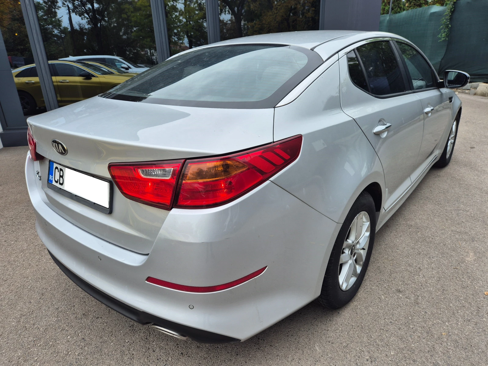 Kia K5 2.0 cm3 LPG - изображение 4