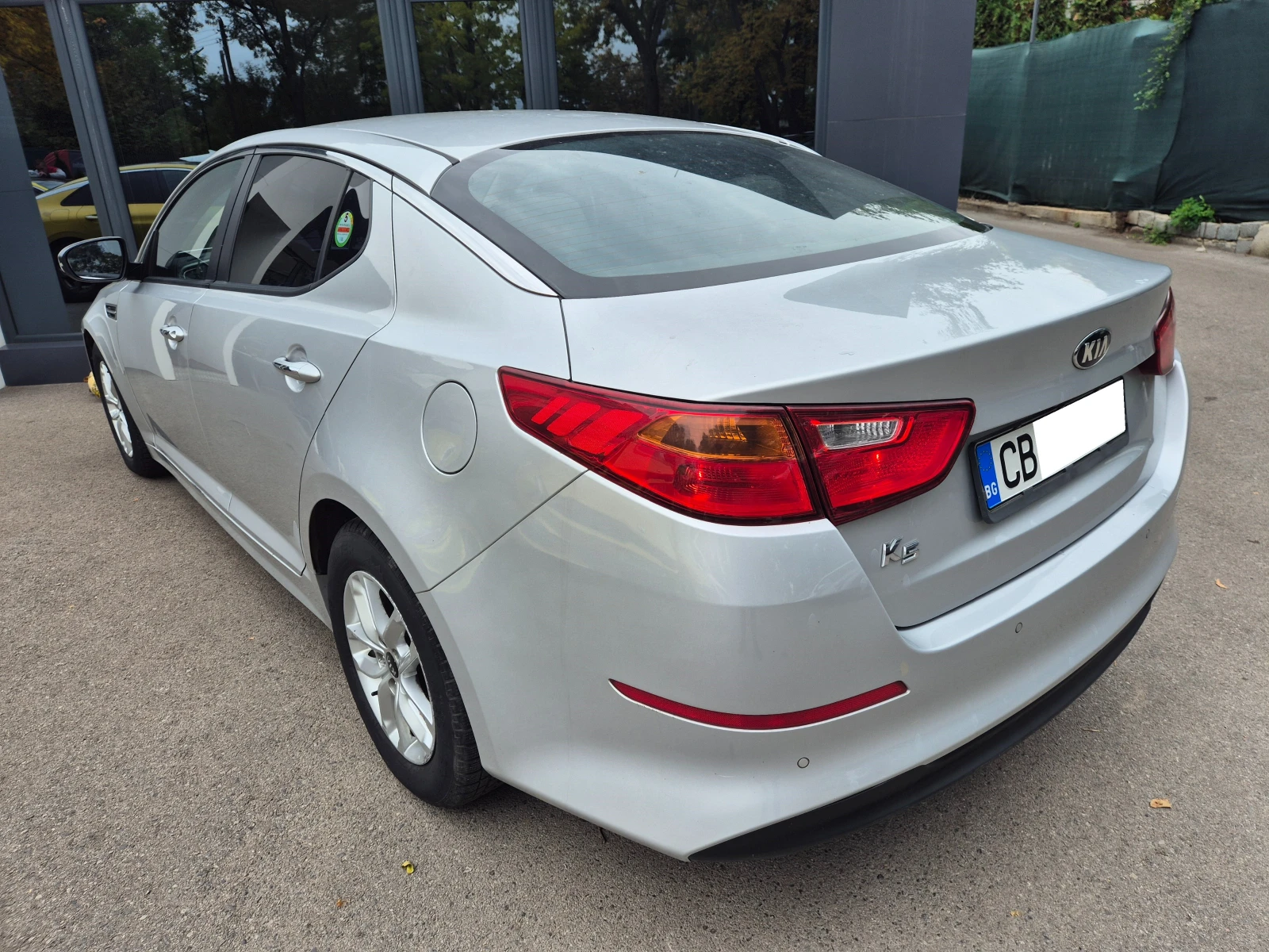 Kia K5 2.0 cm3 LPG - изображение 3