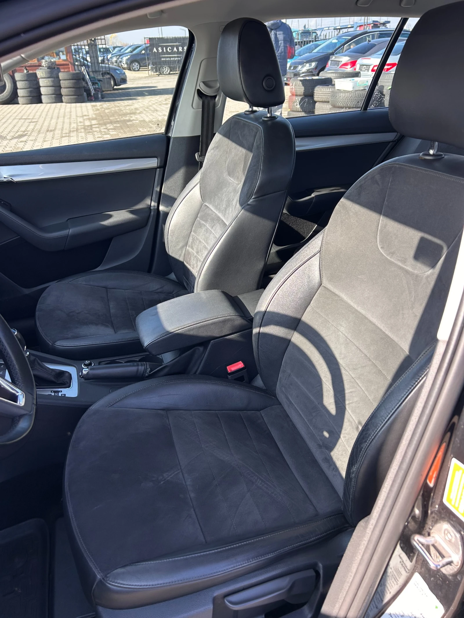 Skoda Octavia 2.0TDI AVTOMAT/NAVI EURO 5 | Mobile.bg � ����������� 12