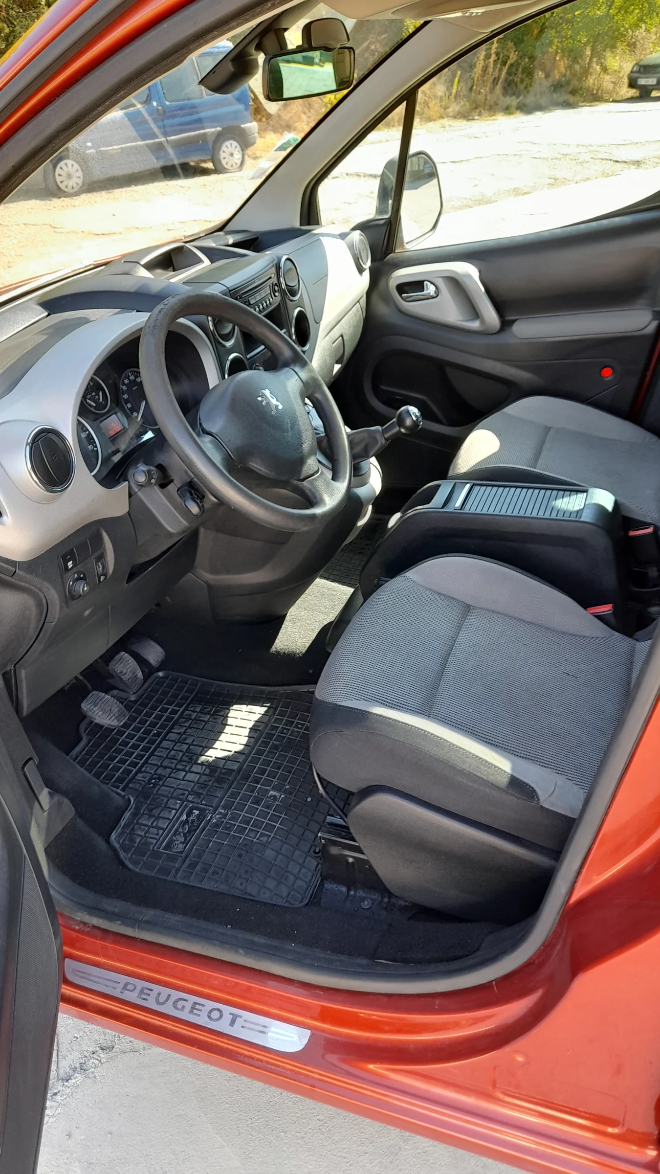 Peugeot Partner 1.6HDI.evro4 | Mobile.bg — изображение 12