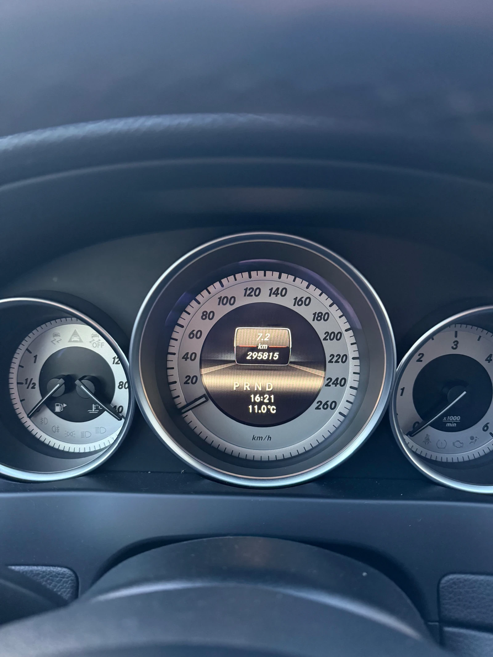 Mercedes-Benz C 250  - изображение 9