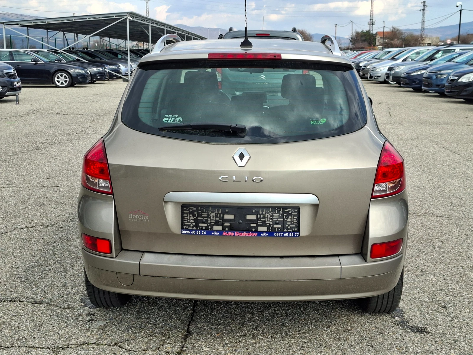 Renault Clio 1, 2i, снимка 6 - Автомобили и джипове - 53758030