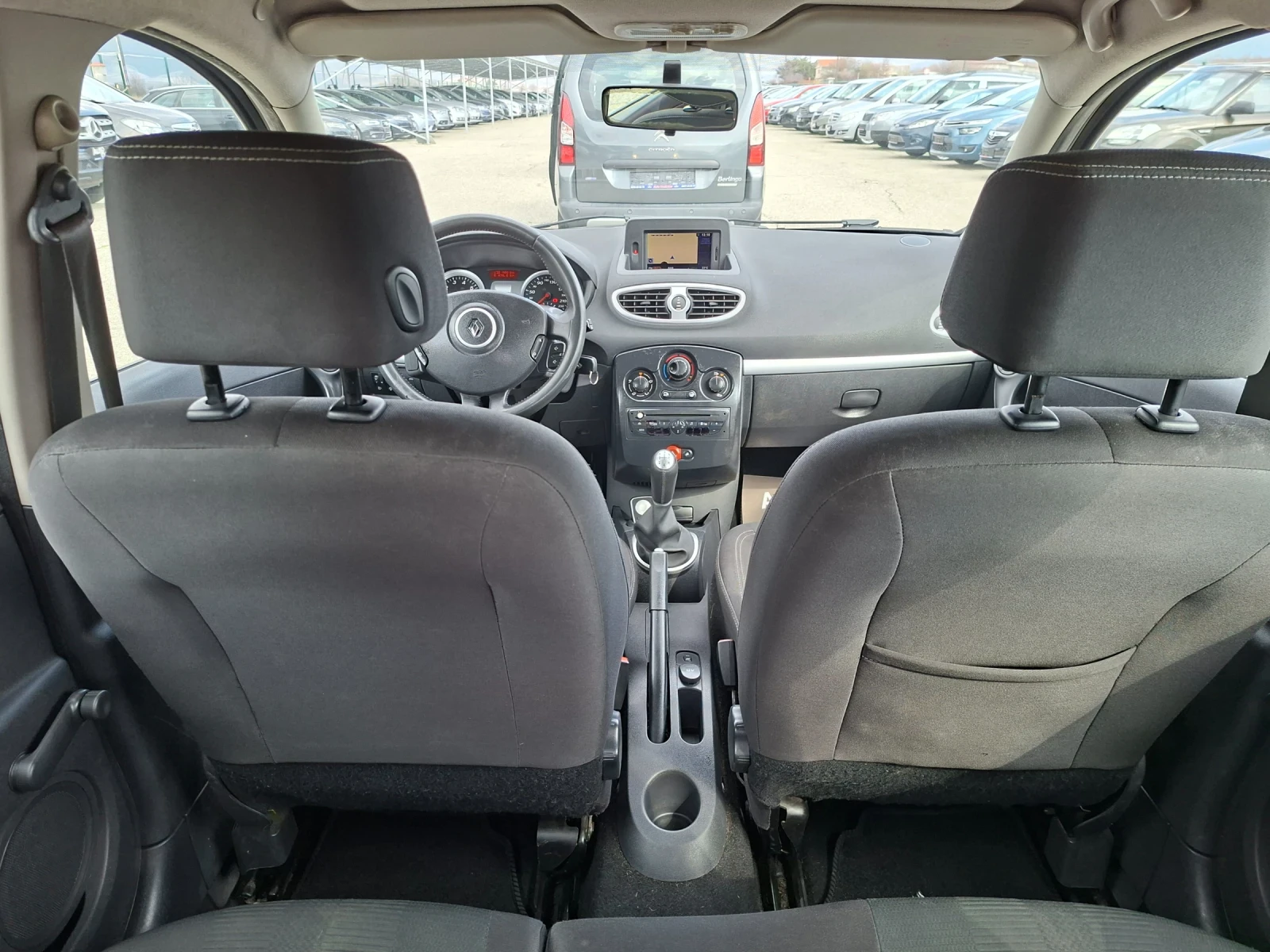 Renault Clio 1, 2i, снимка 15 - Автомобили и джипове - 53758030